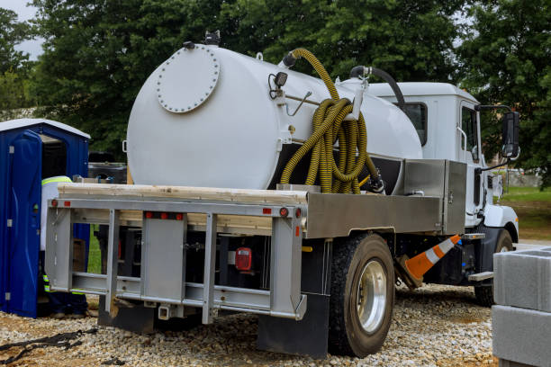 Portable Toilet Options We Offer in New Franklin, MO